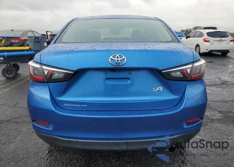 2018 Toyota Yaris Ia из США, поврежденный, VIN 3MYDLBYV0JY324563